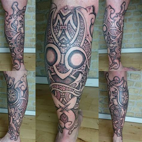 It's a popular tattoo design that embodies elements of purity, and the connection between the body, spirit, and mind. Surt's Decent. | Tatuaje de extraterrestre, Compass tattoo ...
