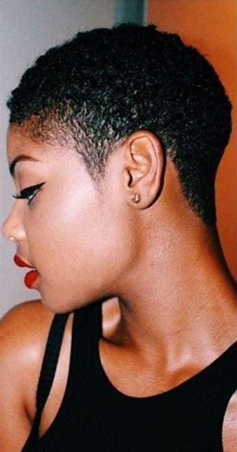 Black or natural hair can be quite difficult to control, but it's still quite easy to do a perfect ponytail. 20 Nice Short Haircuts For Black Women