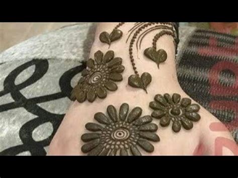 Do you love henna painted hands? naye mehndi ka designs\ very easy mehndi design for hand ...