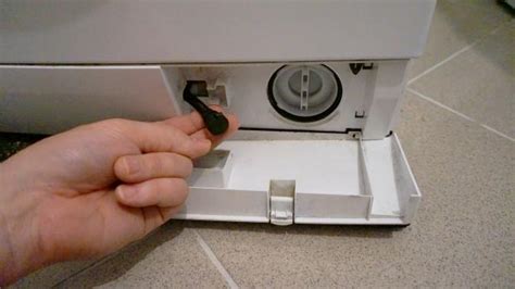 Die waschmaschinen von siemens werden mittlerweile nicht mehr selbst von siemens hergestellt. Die Waschmaschine pumpt nicht ab - 6 Gründe ...