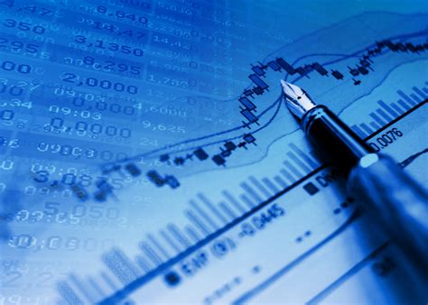 Day following thanksgiving (november 26) you can learn more about how the stock market works in our education center. Robinhood's Commission-Free Trading Platform: Is It Really ...