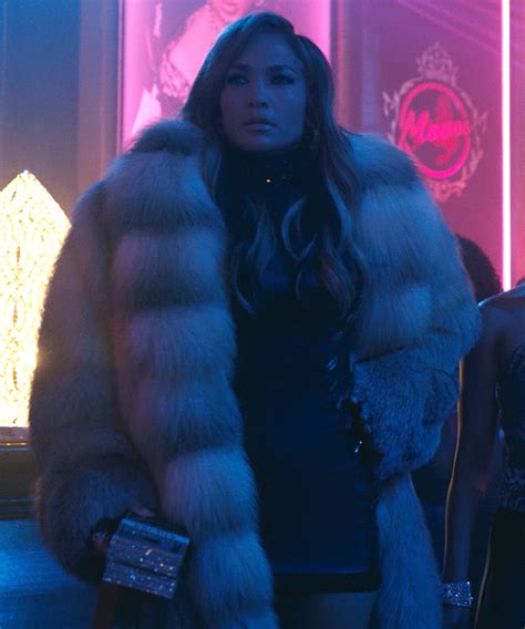 Jennifer lopez flips the bird filming courthouse scene for hustlers. Jennifer Lopez Hustlers Fur Coat - Jennifer Lopez Sued For ...