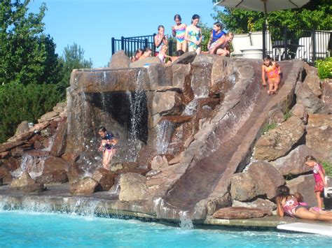 Swimming pools have become synonymous with relaxation and rejuvenation. MM mm Good!: July 2010 | Swimming pool house, Pool waterfall, Backyard pool