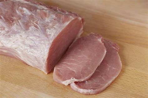 See more ideas about center cut pork chops, peppercorn sauce, recipes. How to Bake a Center-Cut Boneless Pork Chop | LIVESTRONG.COM