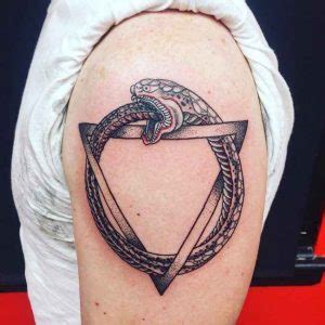 Regarder des films en streaming complet sur votre smart tv, console de jeu, pc, mac, smartphone, tablette et bien plus. 30 erstaunliche Ouroboros Tattoo Designs mit Bedeutungen ...