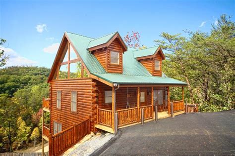 Maybe you would like to learn more about one of these? A Bear Endeavor Cabin Rental | Cabin, Smoky mountains ...