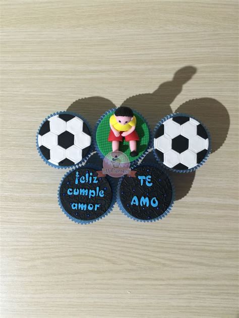 Y8 football league is an instant classic football game for kids. y8 futbol san valentin - Ideas del dia de san valentin | Cupcakes cumpleaños, Cupcakes futbol ...