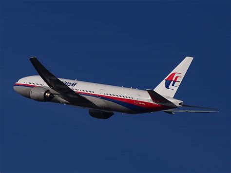 As our valued customers and business partners, we take pride in attending to your needs be it for. Malaysia Airlines Lancar Perlindungan MHinsure Travel ...