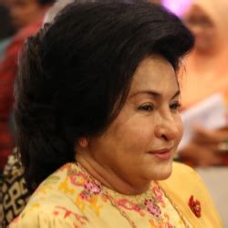 Riza aziz, nooryana najwa najib, azrene soraya abdul aziz, norashman najib. Ketahui Asal Usul Keturunan Rosmah Mansor - Mak Jemah