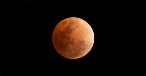 Why a lunar eclipse moon turns red. Super Blue Blood Moon - Everything You Need To Know | POPxo