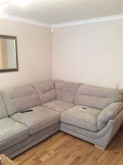 You have searched for grey sectional sofa and this page displays the best product matches we have for grey sectional sofa to buy online in august 2021. What Colour for wall paint against grey sofa? | Houzz UK