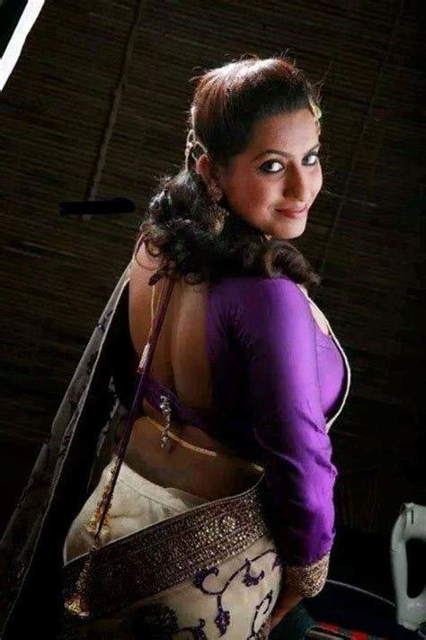 South indian actress anasuya bharadwaj latest photoshoot stills in black saree. Pin on desi cleavage