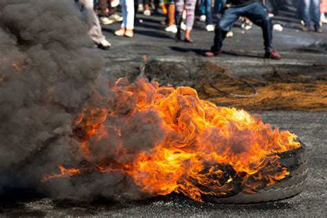 Just extract and start using it, or put it on a usb drive! Service delivery protests spread to Soweto