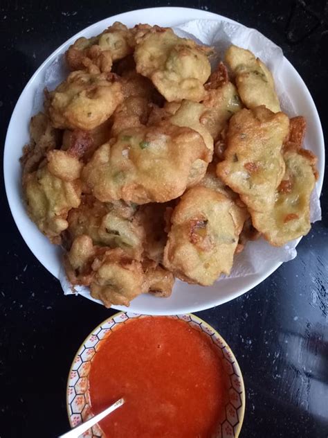 Masukkan bawang, wortel, dan udang aduk sampai rata. Cara Buat Sop Udang : RESEP & CARA BUAT SAYUR SOP | SIMPEL ...