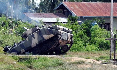 Reka bentuk ini dan reka bentuk lain diuji dengan kerja sama soviet di sekolah kereta kebal di ural russia. TERKINI! 4 Foto Aksi Kereta Kebal Adnan Gempur Pengganas ...