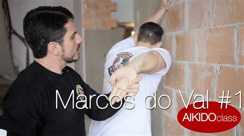 Marcos do val vem ministrando os seus treinamentos e palestras para os policiais europeus, sendo o primeiro e único estrangeiro a dar instruções dentro da academia nacional de policia em roma na itália. AIKIDO class: Marcos do Val #1 - YouTube