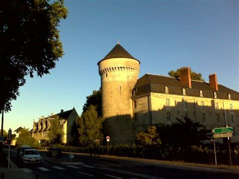 Château hôtel, maison d'hôtes de charme, un peu les deux car nous recevons nos hôtes en amis. Loire Valley Photos - Featured Images of Loire Valley ...