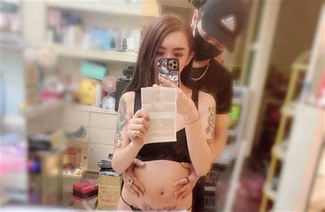 罔腰假懷孕嗆「我傷了誰」 衛生局怒反擊：傷害不孕婦女 2021/03/04 12:38 2021/03/04 12:38 罔腰, 懷孕 , 網紅, 衛生局, 不孕, 高雄 罔腰懷孕照涉造假 男友囂張開嗆 衛生局公開調查內容反擊了 - 華人星光 - 中時新聞網