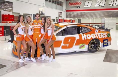 Elliott became the first most popular driver to win the title since his father, bill. Hooters - Posts - Wethersfield, Connecticut - Menu, Prices ...