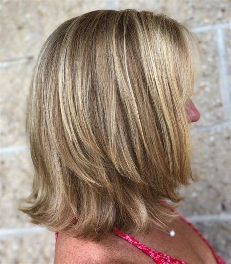 Medium length hair may seem limiting, but in reality, it allows you more options than any other length! Thin Hair Layered Hair Thin Hair Hairstyles 2020 Female ...