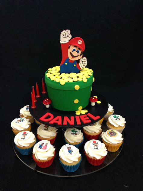 Mario bros cupcakes (remakes) :green_heart: Mario Bros inspired cake and cupcakes | Cupcake cakes, How ...