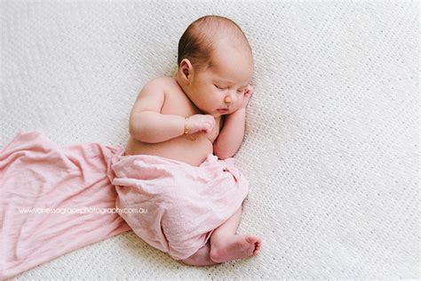 Mereka ada sugar daddy ga ya kira2??? Newborn and Family Photography Toowoomba