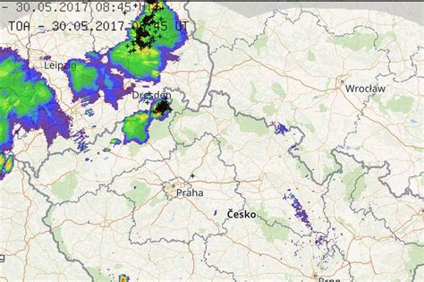 Mapa odświeżana co 5 minut. Intensywne burze z gradem i silnym wiatrem we Wrocławiu ...