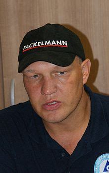 Zeitgleich begrüßen wir einen prominenten gast. Axel Schulz (Boxer) - Wikipedia