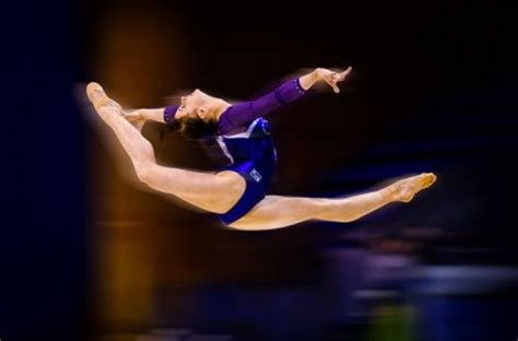 Четырехкратная олимпийская чемпионка американская гимнастка симона байлз не выступит в индивидуальном многоборье на играх в токио. Гимнастка Симона Байлз выполнила прыжок из «Матрицы» - 20 ...