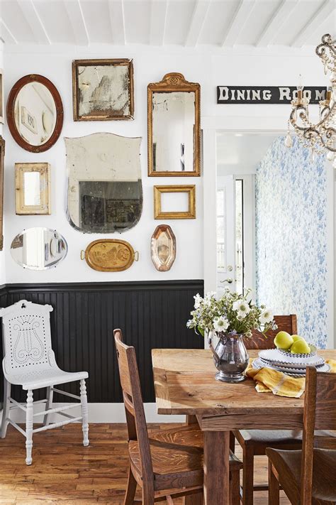 We put together a list of ideas that are fun and affordable for anyone on a budget. 85+ Best Dining Room Wall Decorating Ideas on A Budget 2018 Gallery wall ideas Kitchen wa ...