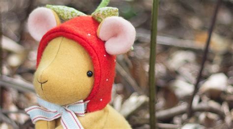 If you're in search of your next project or just need some inspiration, these free sewing patterns are available for download now! 100% wool felt mouse with felt strawberry hood. PDF sewing ...