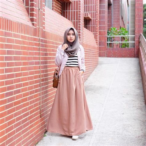 Tonjolkan satu hal utama dari fotomu. Outfit Ala Selebgram Terbaru / Outfit Baju Hijab Casual ...