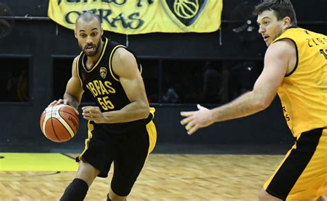 En agosto de 2011, deck asistió al campamento de baloncesto sin fronteras celebrado en río de janeiro, brasil. Se hizo oficial la llegada de Phillip Locket a Libertad ...