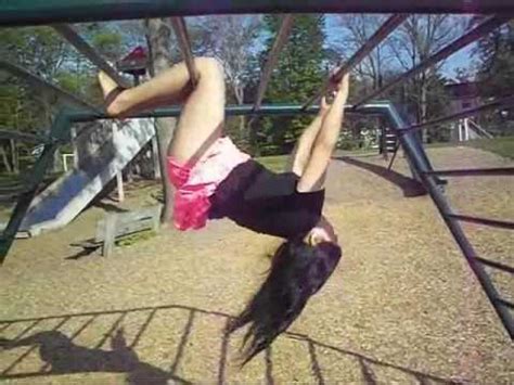 Скачать файл(167) upside down wrestling and short skirt.wmv. My inverted crunches - YouTube