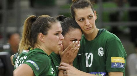 Anikó kovacsics (born 29 august 1991) is a hungarian handballer for ferencvárosi tc and the hungarian national team. Kovacsics Anikó: Holtponton voltam és érzem még a nyomait ...