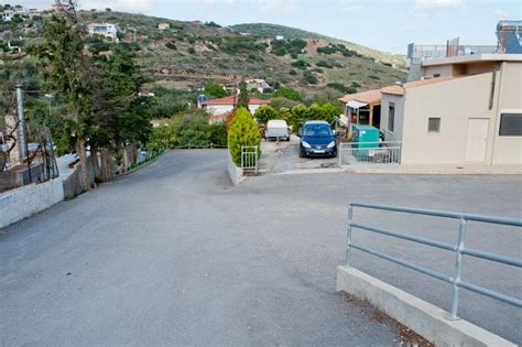 Daskalio beach is a settlement in keratea in athens in the approximately 95 people live in daskalio beach. FISH RESTAURANTS - OUZERI - TSIPOURADIKA - GIORGAKIS ...