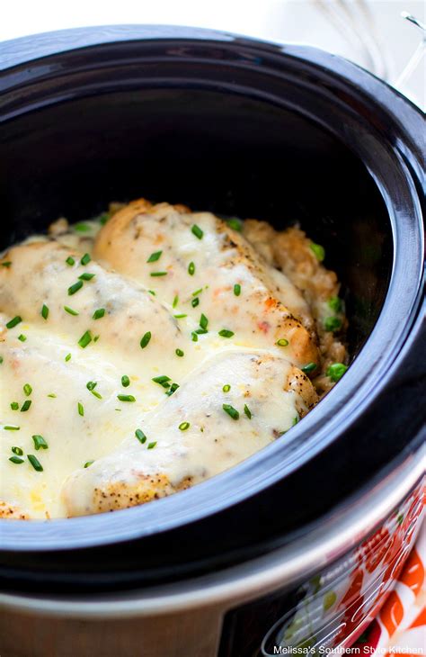 This soup is comfort food at its finest. Crockpot Chicken and Rice - melissassouthernstylekitchen.com