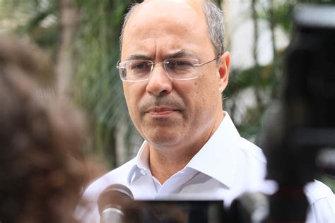 241,230 likes · 656 talking about this. 'A polícia vai mirar na cabecinha e... fogo', diz Wilson ...