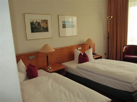 1 bis 25 von 45 adressen zu bett in dresden mit telefonnummer, öffnungszeiten und bewertung gefunden. "Betten" Dorint Hotel Dresden (Dresden) • HolidayCheck ...