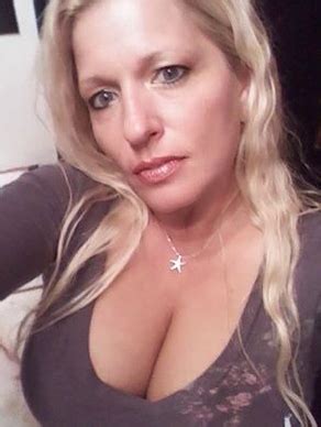 Flirt, chat and meet new people. Single dating for over 50 - Home | Facebook