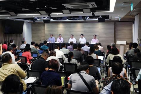 Singapore's new cabinet, which was announced on saturday (july 25) , saw six out of the 15 ministries getting a new minister. Wuhan virus test of 4G leadership, just as SARS was for 3G ...