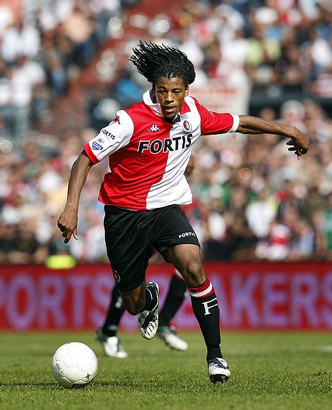 Georginio gregion emile wijnaldum (born 11 november 1990) is a dutch international footballer who currently plays as an attacking midfielder for dutch. Football is On: Wijnaldum no PSV