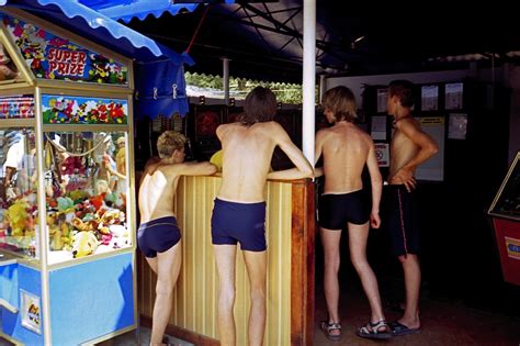 Bekijk meer ideeën over familie thema, thema, boeken. Paradise lost: photographer Slava Mogutin looks beyond ...