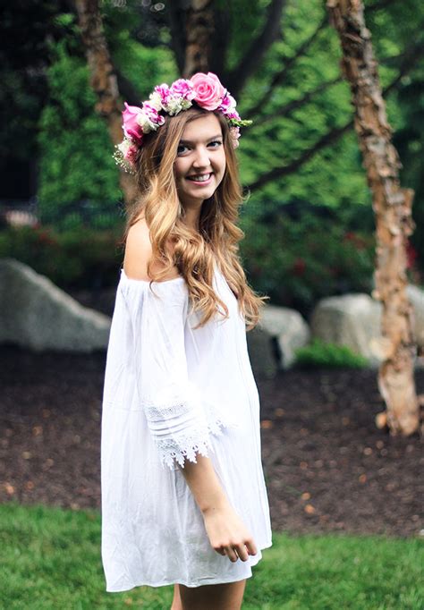 While the magical mystery that. REAL Flower Crown | DIY | daily dose of charm