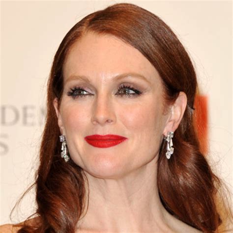 Julianne moore (born julie anne smith) is one of the most talented actresses in the history of the modern cinema. Julianne Moore - Movies, Age & Husband - Biography