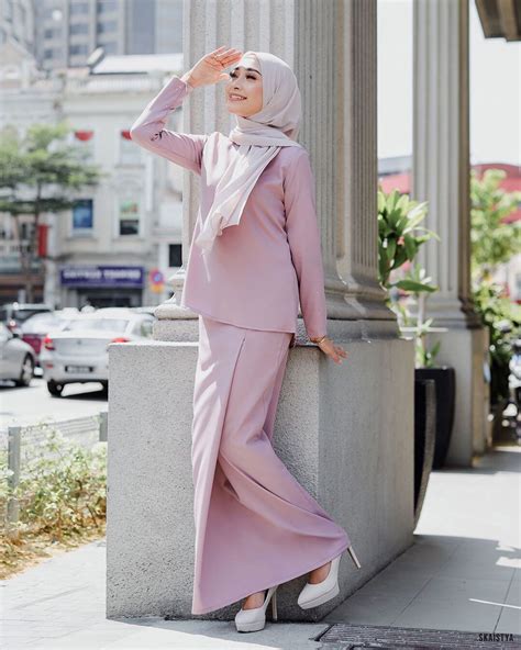 Sebagai aturan, dia terlihat lebih cerah, tetapi tidak begitu banyak warnanya. Baju Raya 🔥 on Instagram: "Jeng3!! Cantik and lembut ...