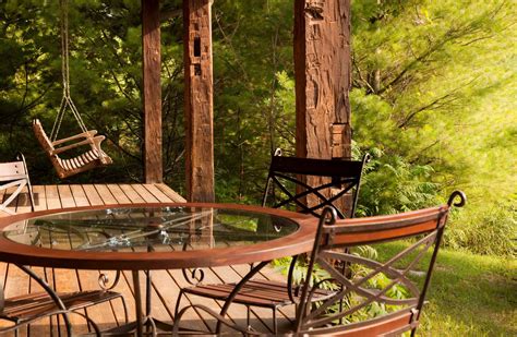 Secure payments, 24/7 support and a book with confidence guarantee Hemlock Cabin - Door County Cabin | Chanticleer Guest House