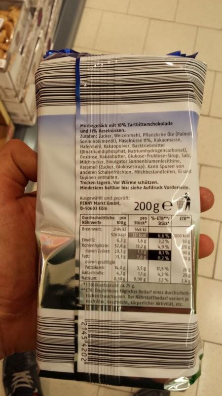 They are usually only set in response to actions made by you which amount to a request for services, such as setting your privacy preferences, logging in or filling in forms. Mike Mitchell's (Penny) Cookies, mit Zartbitterschokolade ...