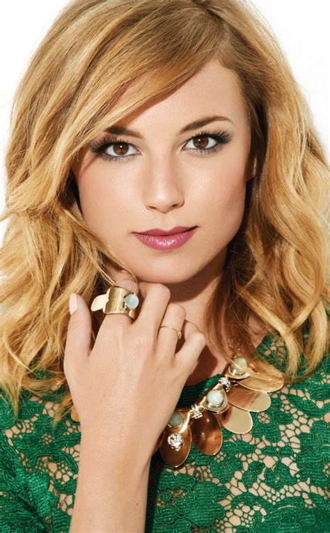 Emily irene vancamp (born may 12, 1986) is a canadian actress, known for her lead roles on the wb series everwood (2002), the abc dramas brothers & sisters (2006) and revenge (2011), and as sharon carter / agent 13 in captain america: Blonde, actress, Emily Vancamp, green dress, 950x1534 wallpaper | Emily vancamp, Blonde, Actresses