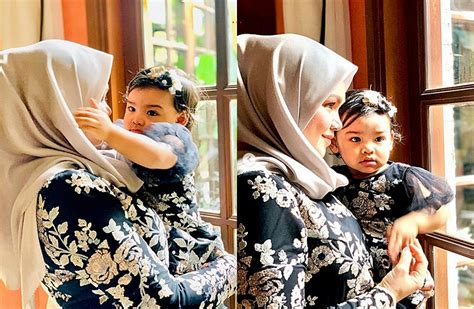 Siti aafiyah khalid was born on march 19, 2018 (age 2 years) in malaysia. MYARTIS.COM | MYARTIS | MY | ARTIS: BERTUDUNG BAWAL - SITI ...